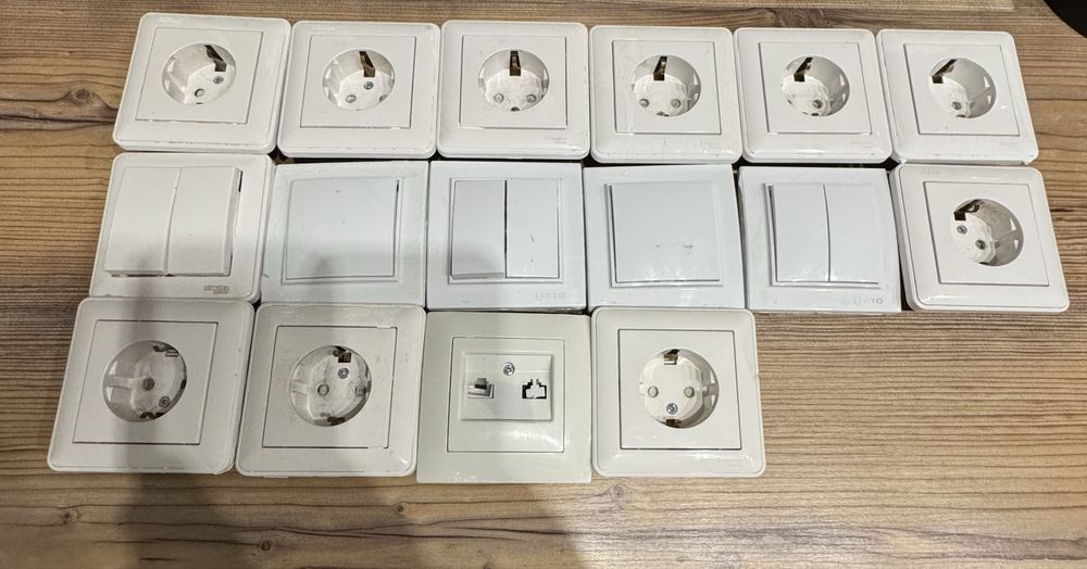 Розетки и  выключатели