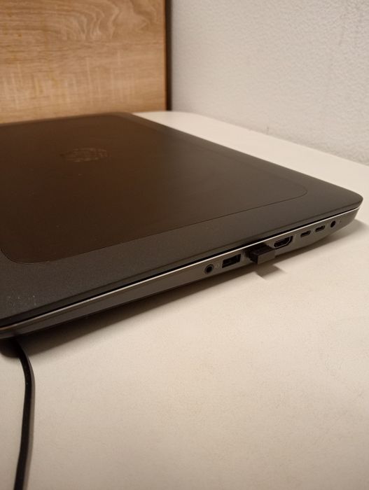 HP  Ноутбук сотилади
