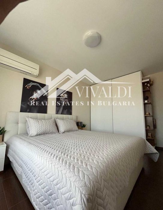 Продава се Тристаен апартамент в Варна, Център - 95 кв.м за 1557 €/кв.м - Снимка #9