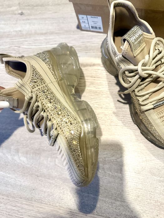 Adidasi steve  madden noi 37