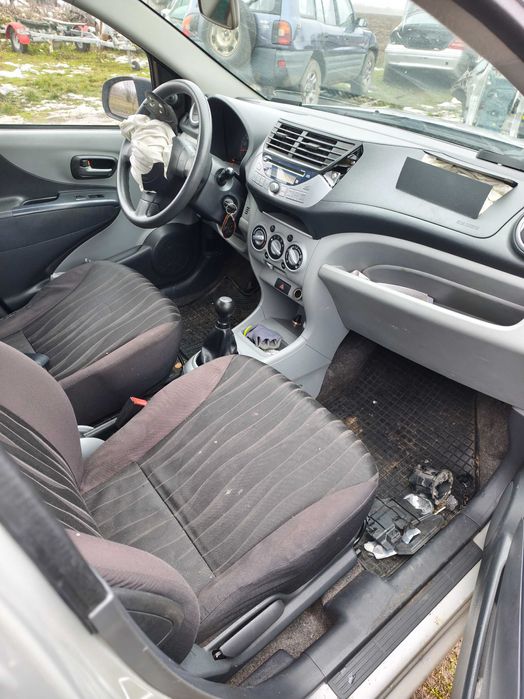 Piese din dezmembrari pentru Nissan Pixo 2010 1,0 12v benzina