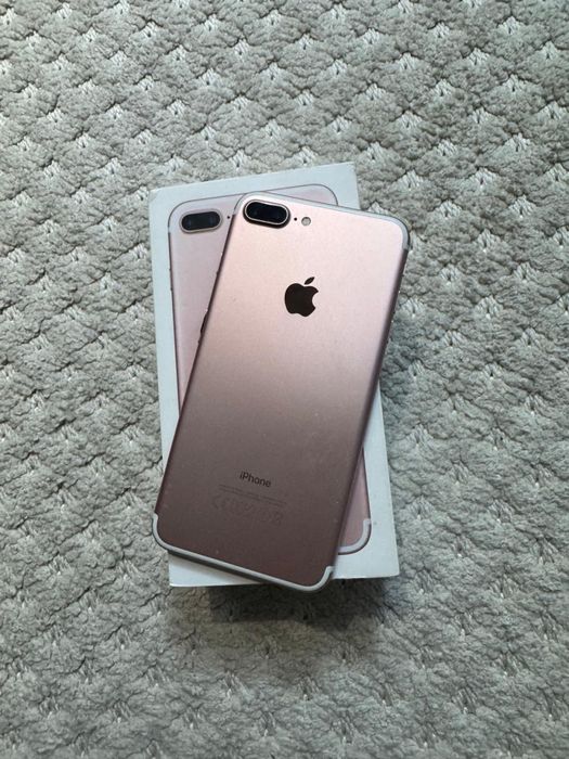 Iphone 7+ с документами.