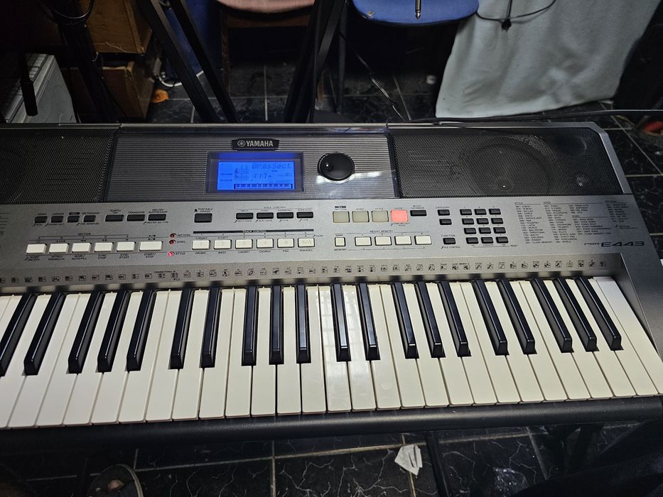Orga Yamaha E 443