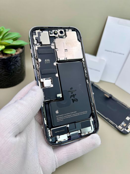 iPhone 14 Pro, iCloud locked, ЗА/НА ЧАСТИ, 90% батерия, КАТО НОВ!