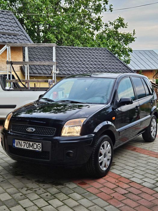 FORD FUSION - Unic proprietar