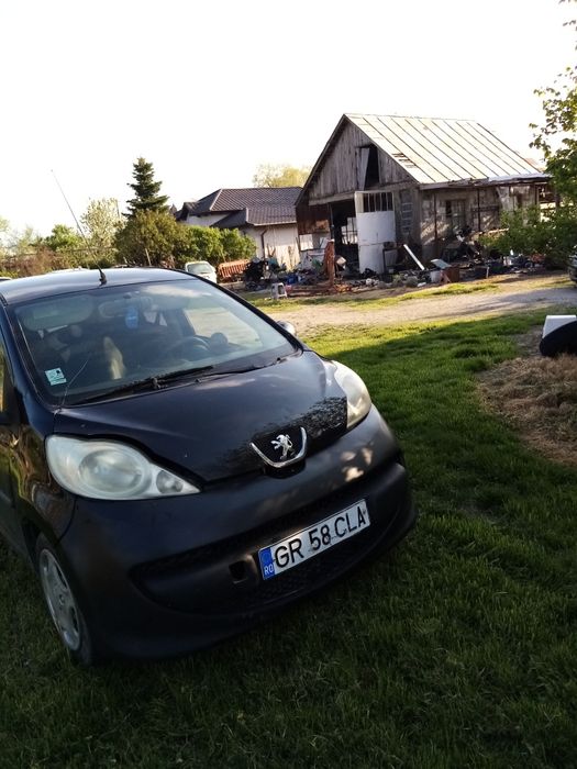 Peugeot 107 an 2008 1000 cm benzina