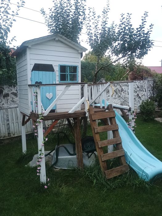 Căsuța de gradina pentru copii
