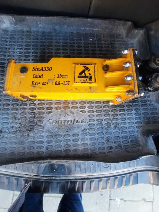 нов Хидравличен чук за мини багер с 2 чизела - нови