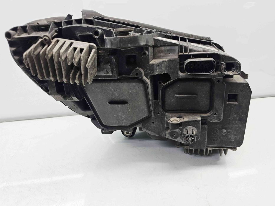 Far stanga Mercedes Clasa C (W205) [Fabr 2014-prezent] A2059061304