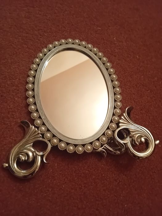 Oglinzi diferite modele