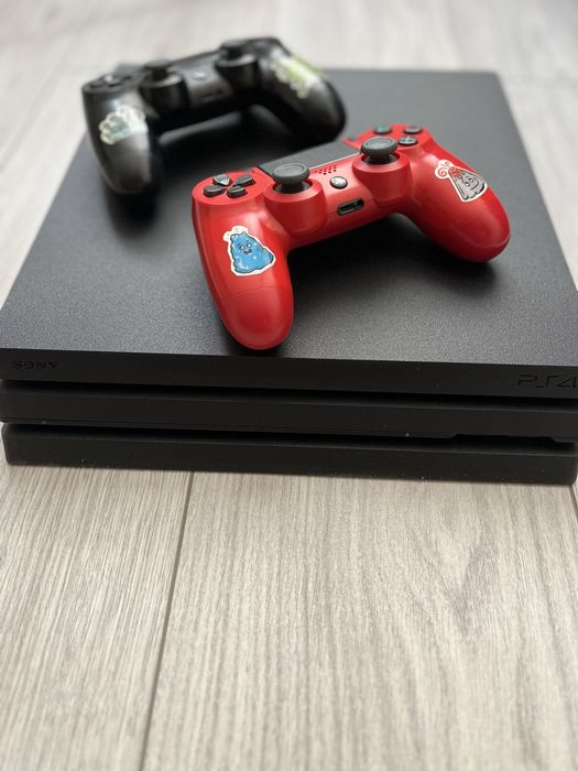 Playstation 4 Slim, 1 TB