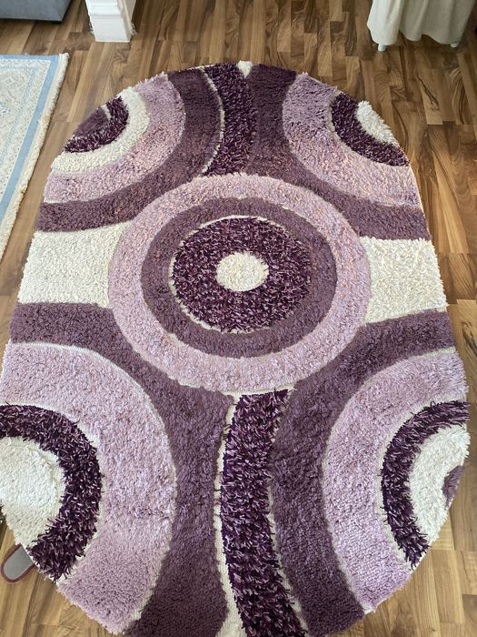 Продам ковер для спальной комнаты