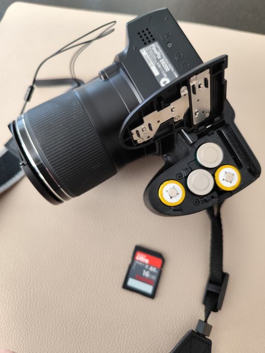 Fujifilm FinePix S8200 – 40× оптичен Zoom | 16 MP | Full HD | 16 GB