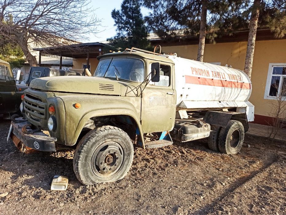 ЗИЛ 130 ЮК ЦИСТЕРНА ГАЗОВОЗ сотилади 1993 йил.