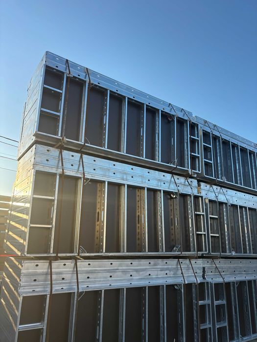 ÎnchiriereVânzare Panouri MetaliceAluminiu Soluții Profesionale 60KN