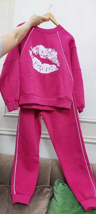 Двойка,Женский костюм.