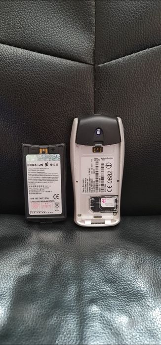 Ericsson  t68 impecabil !!