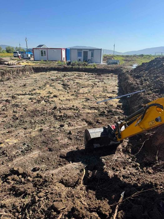 Изкопни услуги в Софийска и Пернишка област, услуги с чук