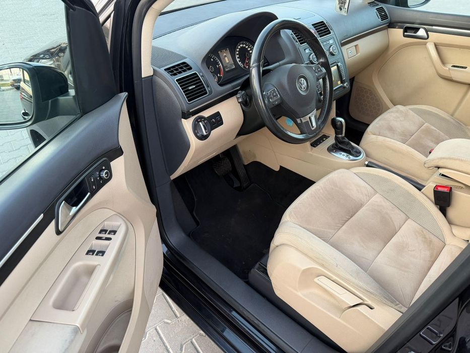 Vând Volkswagen Touran 2.0 TDI -177Cp- Automat- Germania - 2013