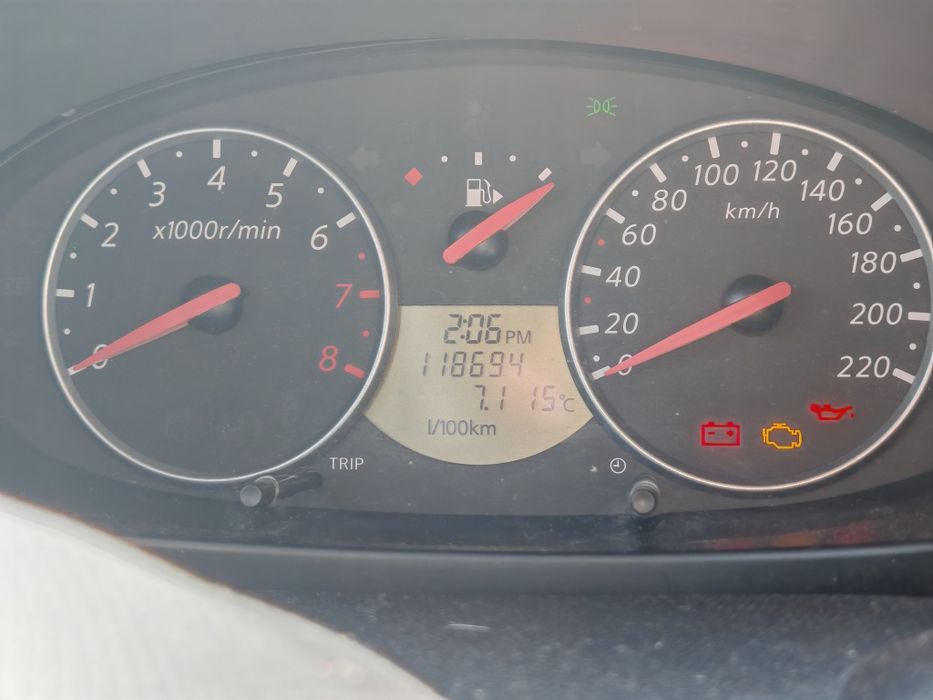 Nisan micra 2006