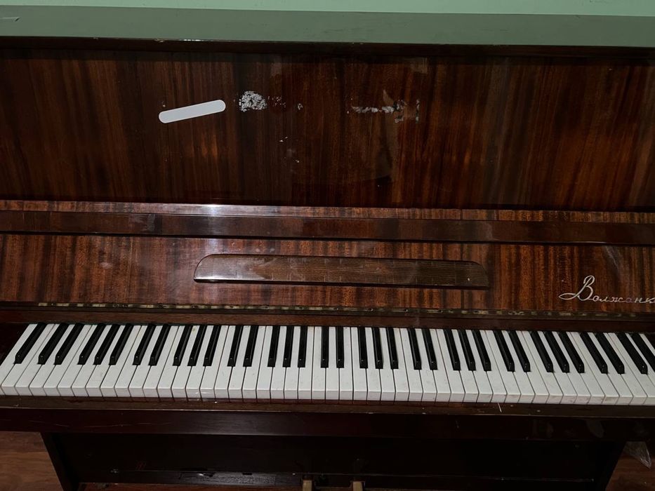 Пианино сотилади