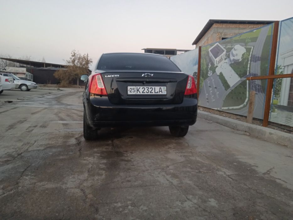 Gentra sroshni sotiladi