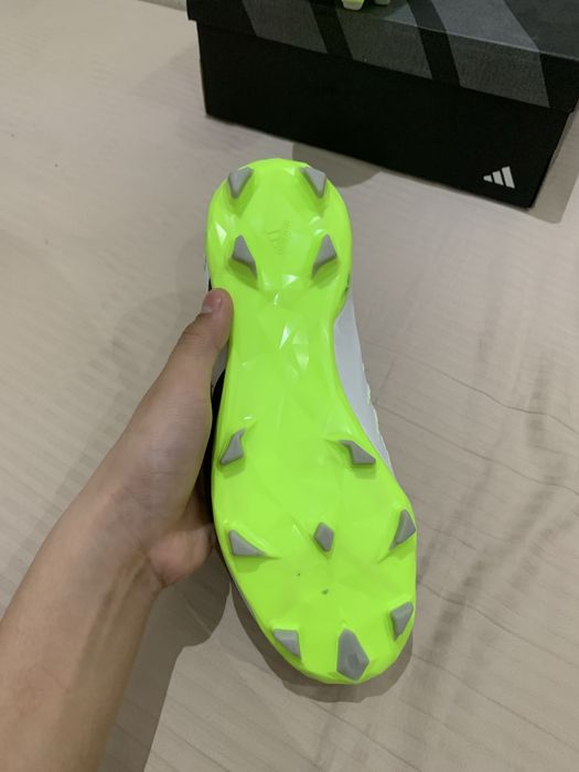 Бутсы лучше состояние одевал только 3 недели