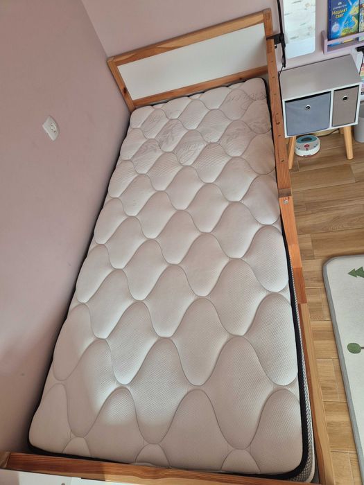 Дървено Легло 90х200 двулицев  матрак