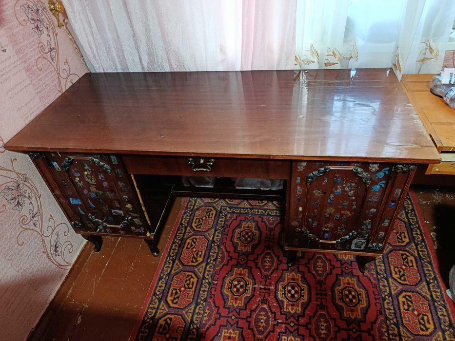 Советский стол из дерева