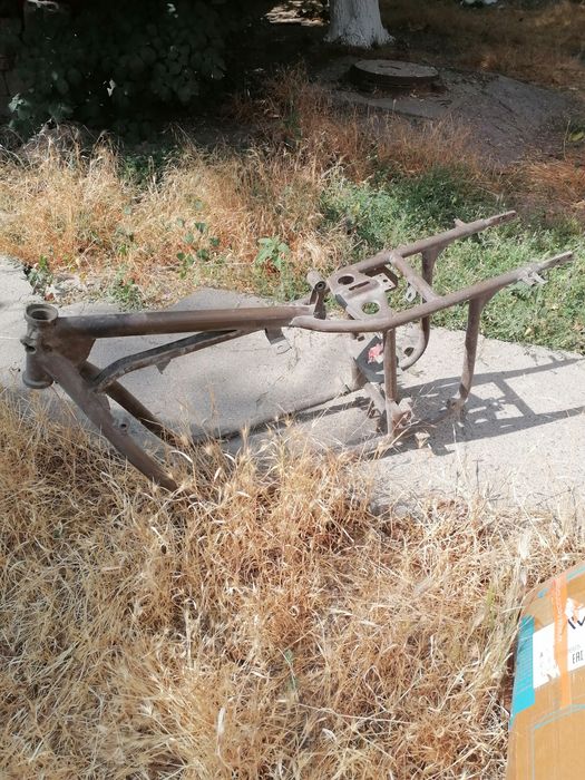 Продам раму от Урала