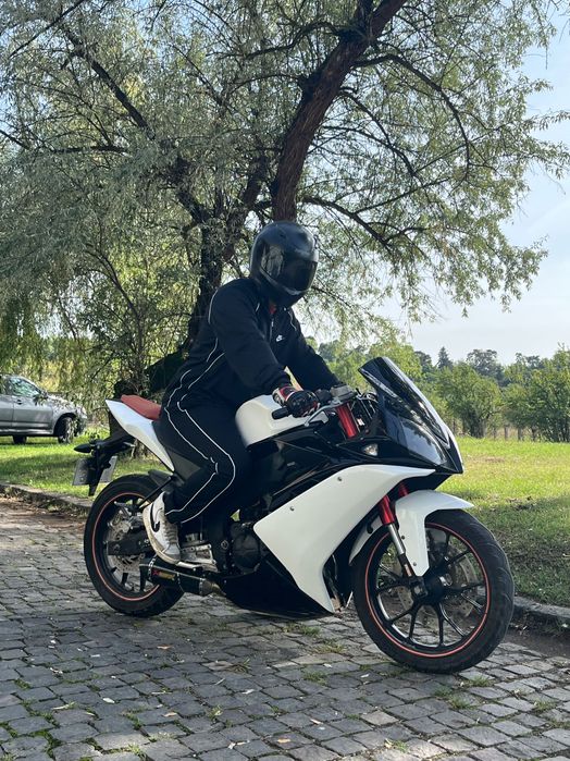 derbi gpr 125 (motocicleta pentru a1) SCHIMB SI CU bmw e36