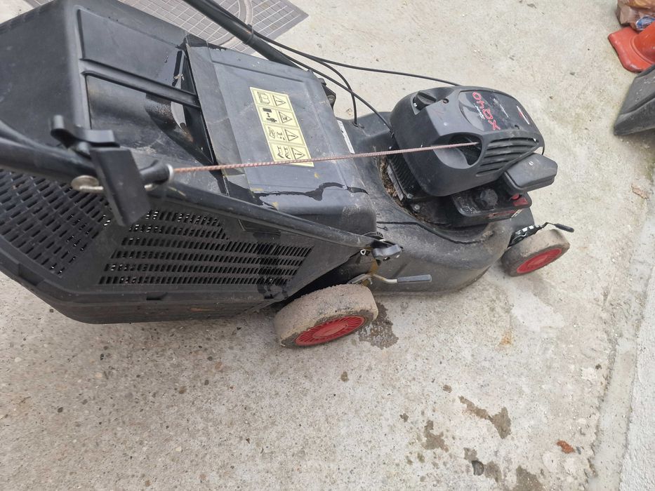 Masini de tuns iarba sau gazon pe benzina 4CP cu Autopropulsie si COS
