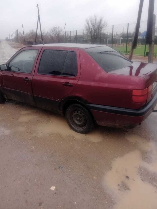 Продам Volkswagen Venta 1993г