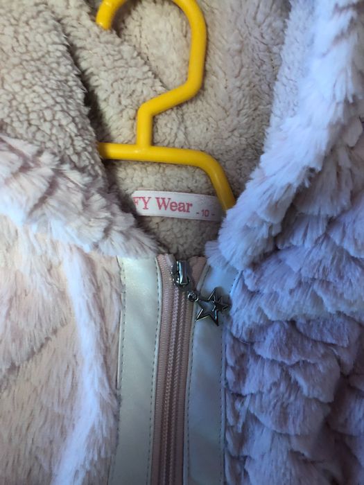 Детски мек розов елек