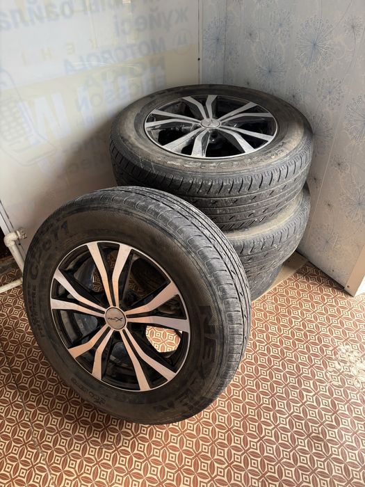 Продам летние колёса на r16