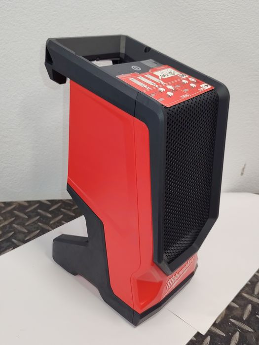 Boxa Milwaukee M18