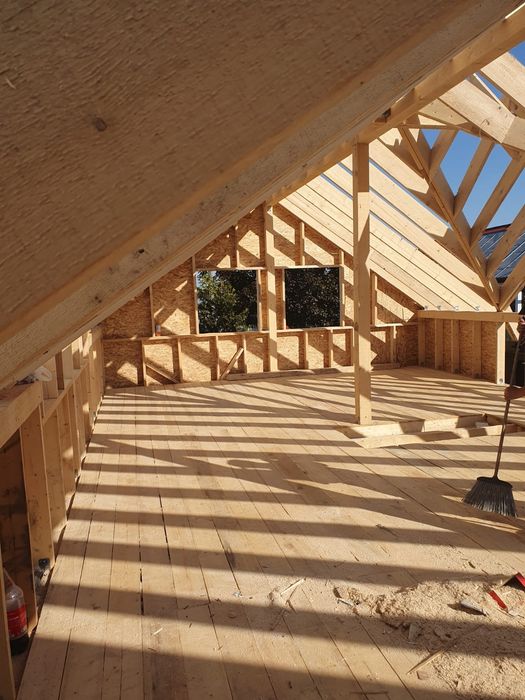 Mansardari dulgherie acoperis tigla metalica jgheaburi burlane reparaț