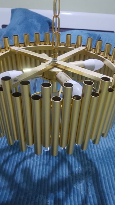 Продаётся люстра