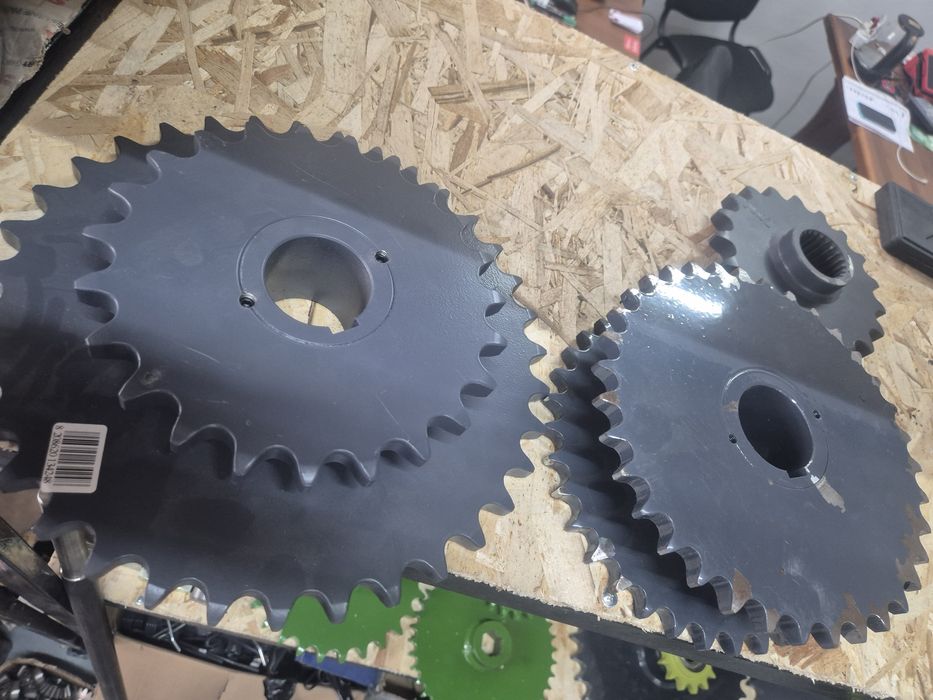 Шестерни на пресс подборщик