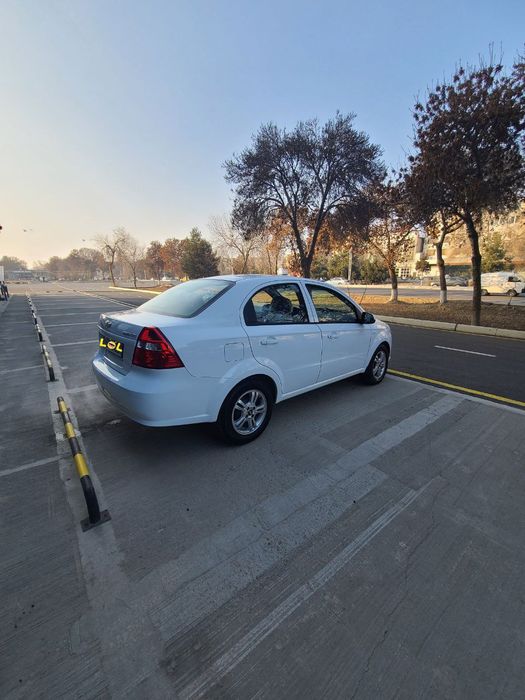 Авто NEXIA 3 сотилади 2022