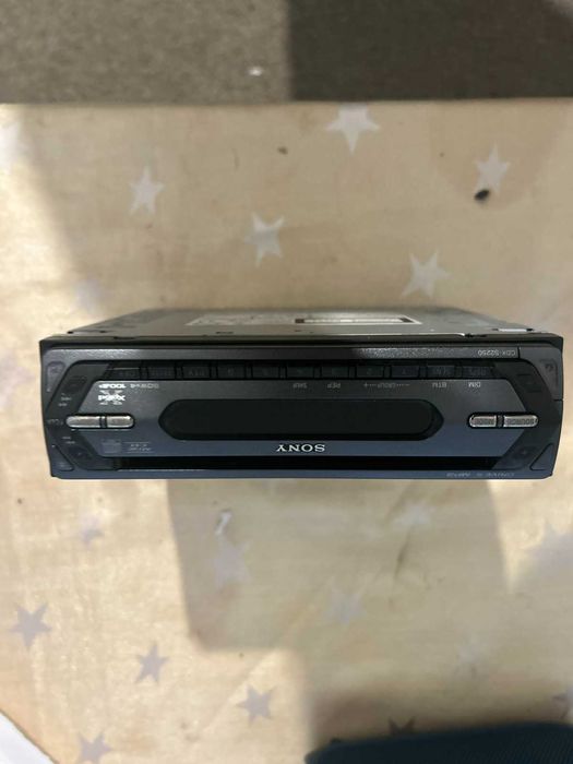 CD Sony model- cdx-s2250