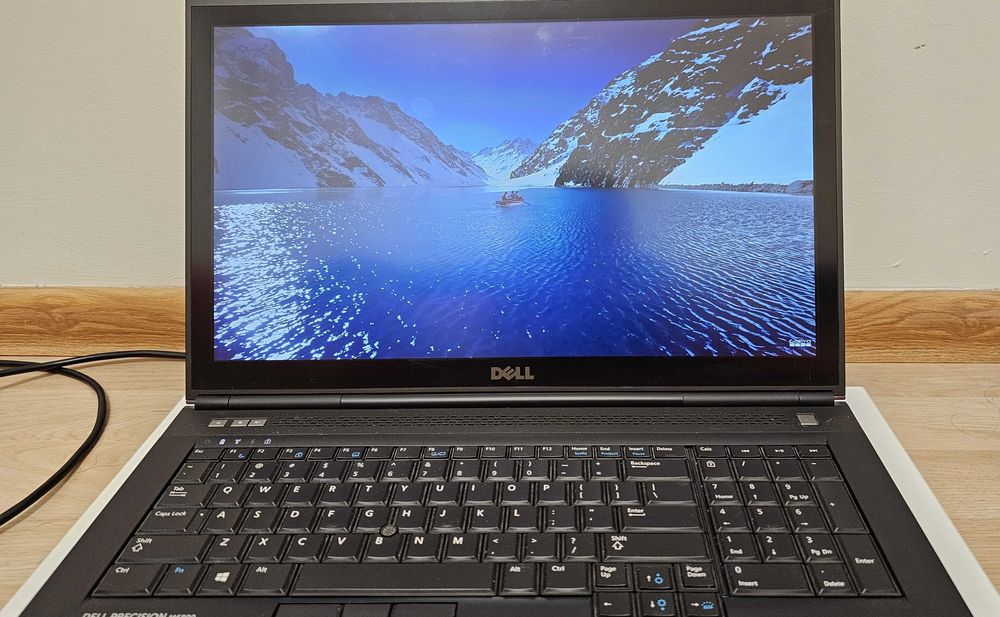 Dell Precision M6800 17.3" (2017/i7/512GB SSD/32GB RAM/8GB GPU/Win10)