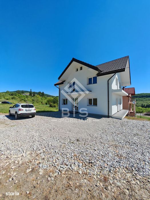 Vilă S+P+M de Vânzare | Bistrița, Zona DN17C (lângă Pico Verde)