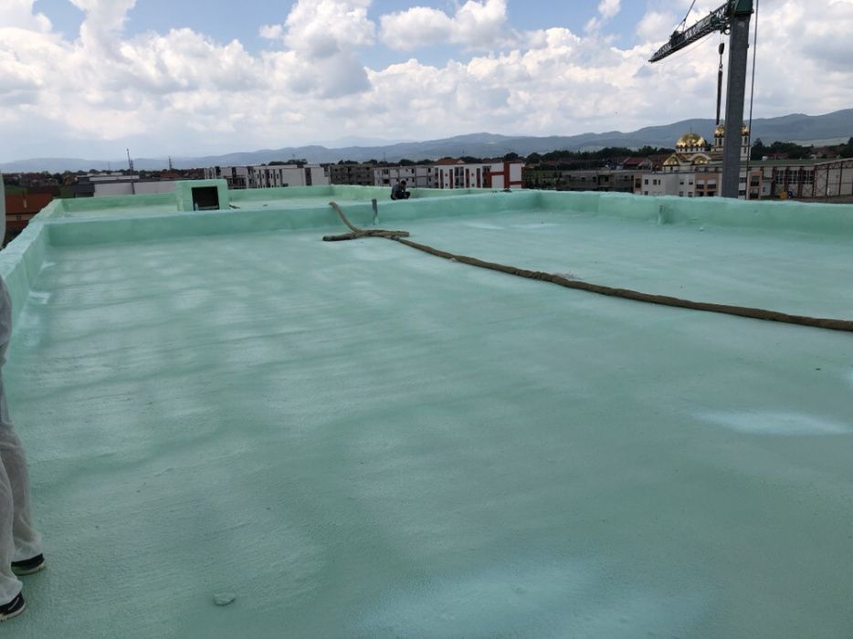 izolatii spuma poliuretanica Izolatie spuma poliuretanica