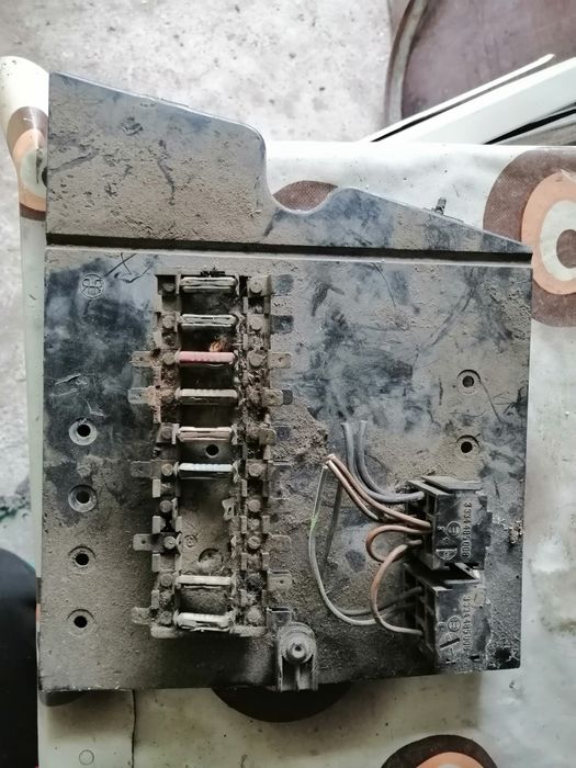 Мерцедес 207 на части