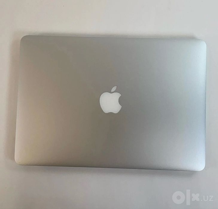 MacBook Pro 13.3" (2015) Sotiladi!