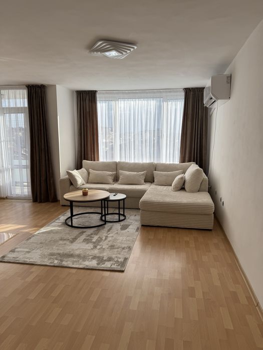 Апартамент Училищни