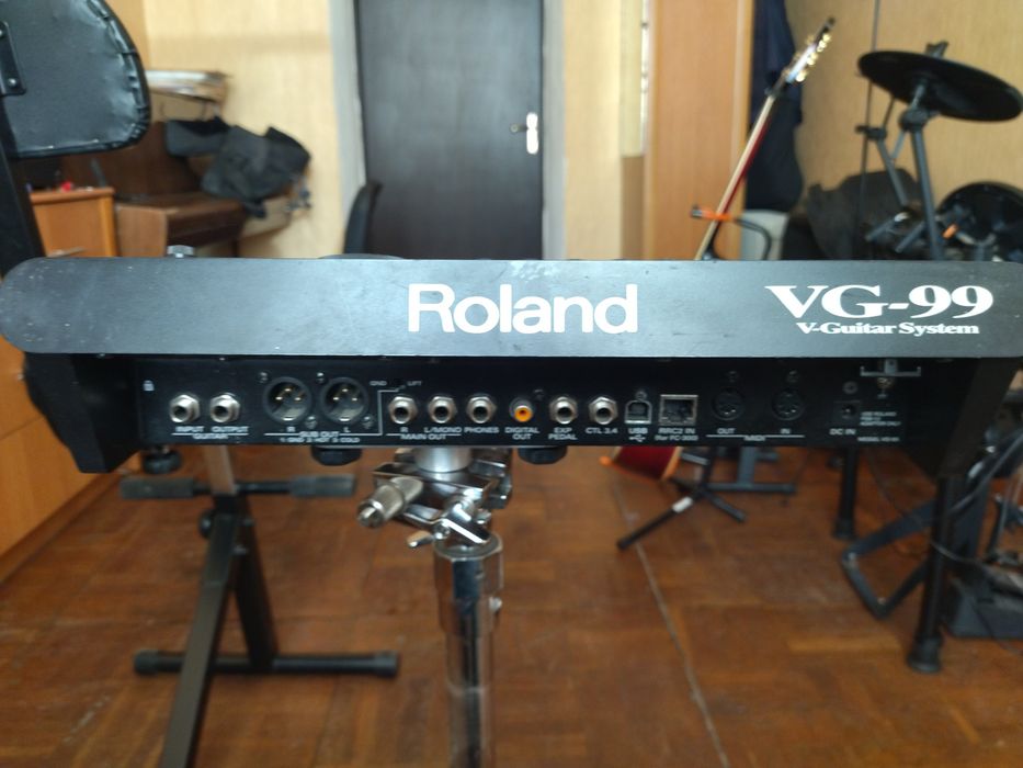 Гитарный синтезатор (процессор) Roland VG-99