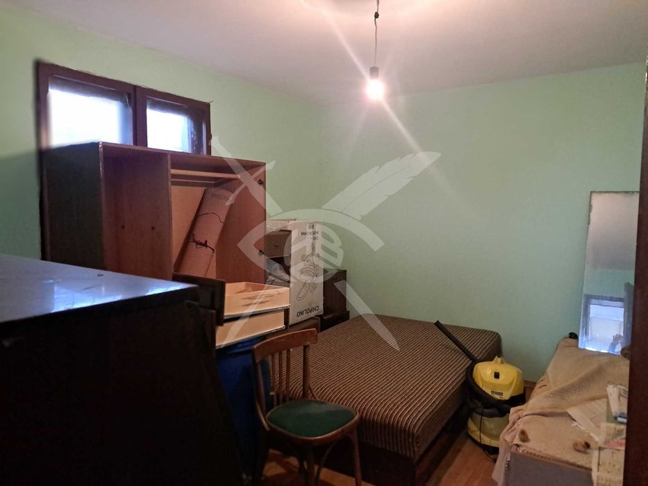 Двуетажна къща в Дебелт 95440