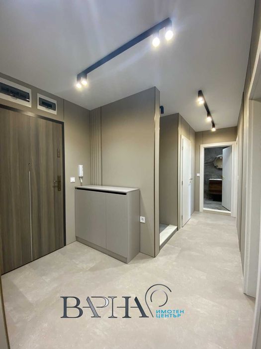 Дава се под наем Тристаен апартамент в Варна, Бриз - 107 кв.м за 1438 € - Снимка #15